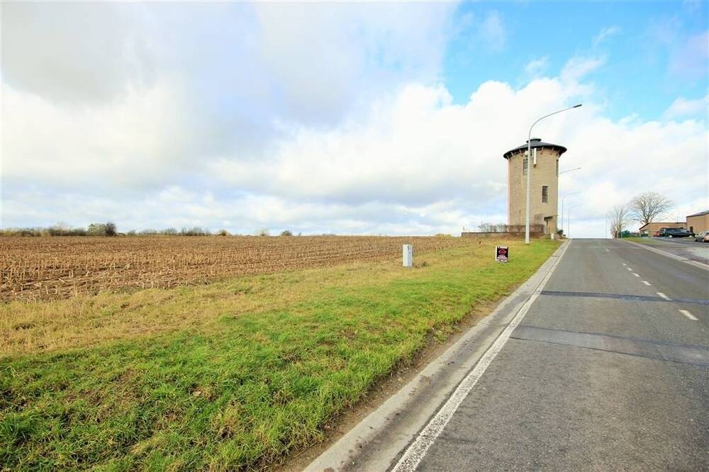 Terrain à vendre à Neuville 5600 69000.00€ chambres m² - annonce 388