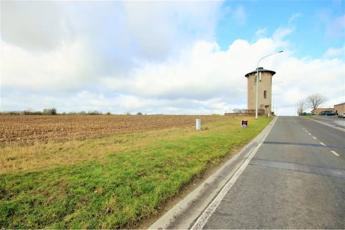 Terrain à bâtir à vendre à Neuville 5600 69000.00€  chambres m² - annonce 388