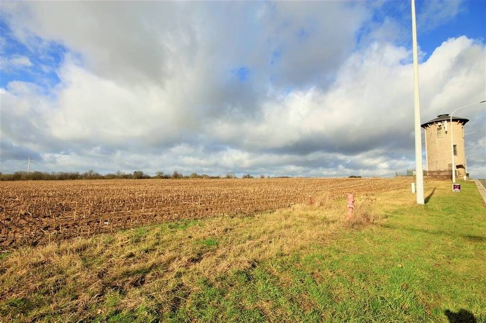 Terrain à vendre à Neuville 5600 65000.00€ chambres m² - annonce 390
