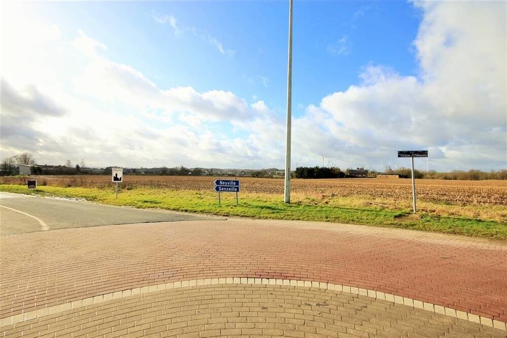 Terrain à vendre à Neuville 5600 65000.00€ chambres m² - annonce 394