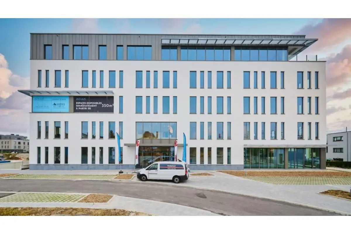 Commerce à louer à Jambes 5100 0.00€ 0 chambres m² - annonce 3536