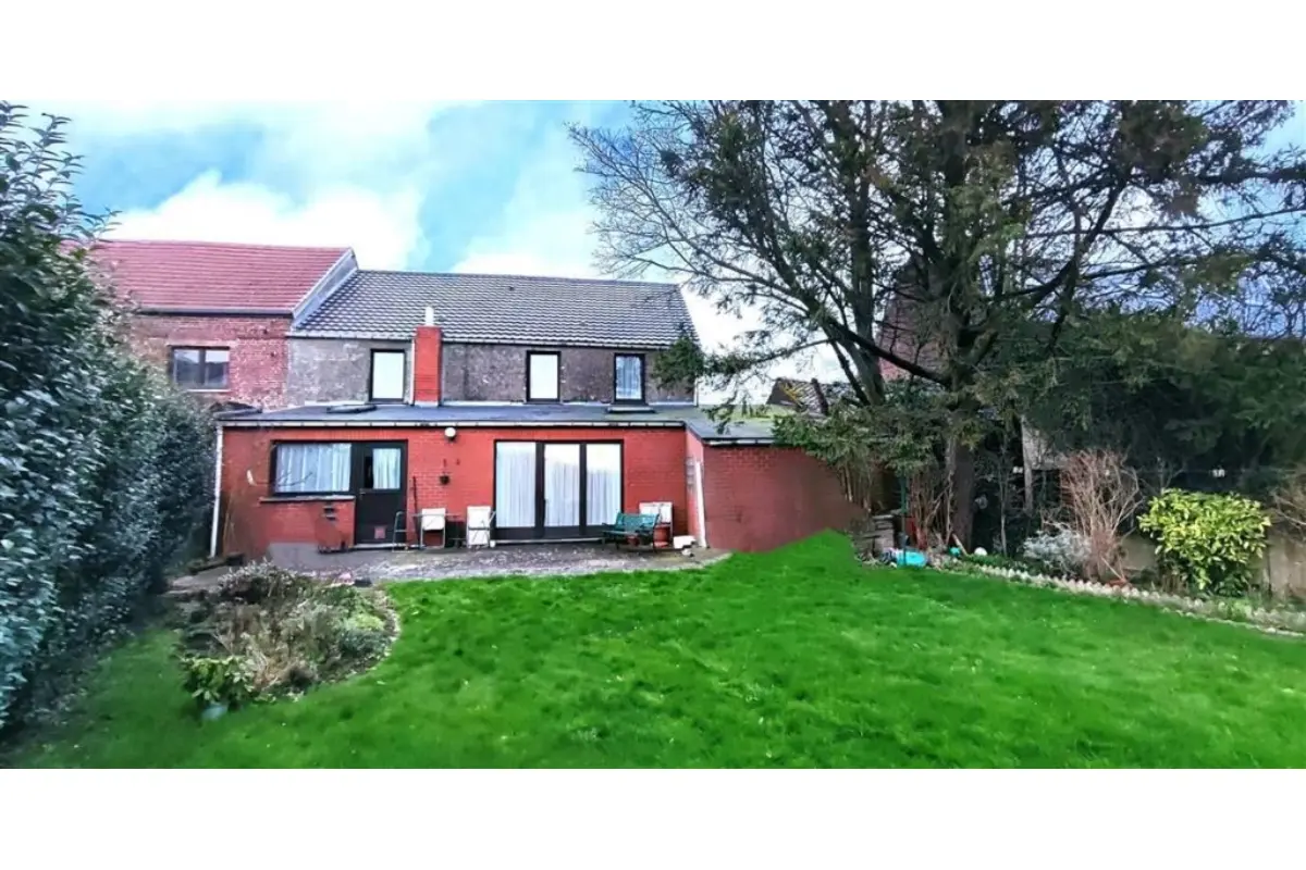 Maison à vendre à Tongrinne 5140 25000.00€ 4 chambres 182.00m² - annonce 35289