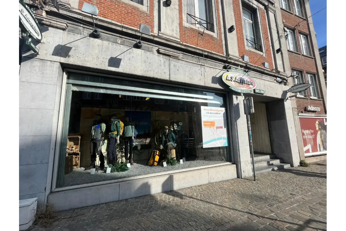 Commerce à louer à Namur 5000 6670.00€  chambres 478.00m² - annonce 35280