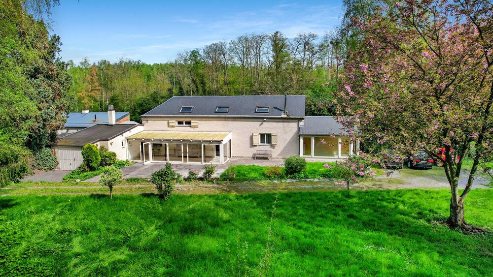 Villa à vendre à Jemeppe-sur-Sambre 5190 335000.00€ 3 chambres 250.00m² - annonce 1383919