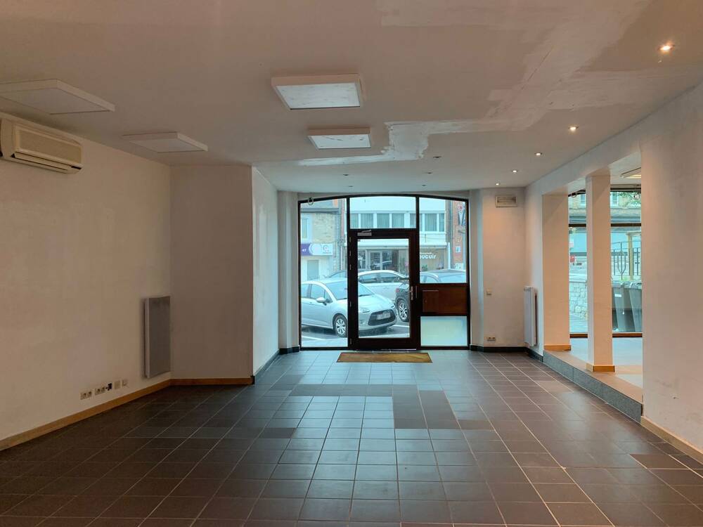 Commerce à louer à Beauraing 5570 1350.00€ chambres 100.00m² - annonce 53240