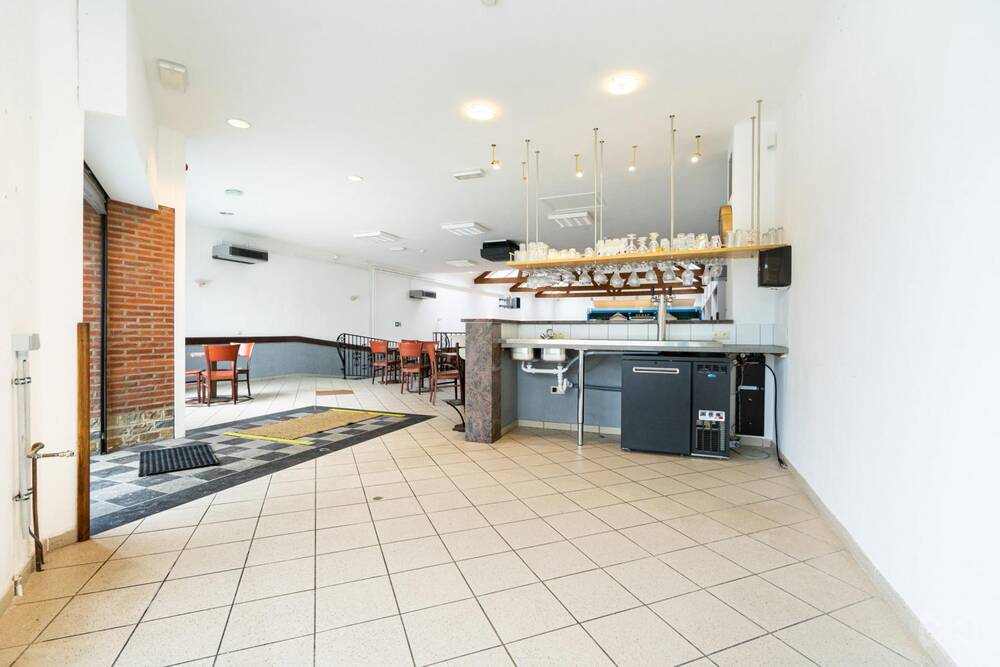 Commerce à vendre à Beauraing 5570 195000.00€ chambres 513.00m² - annonce 476283