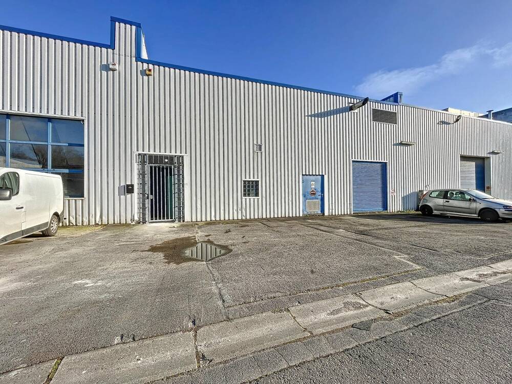 Commerce à louer à Floreffe 5150 6200.00€ chambres 1000.00m² - annonce 239389