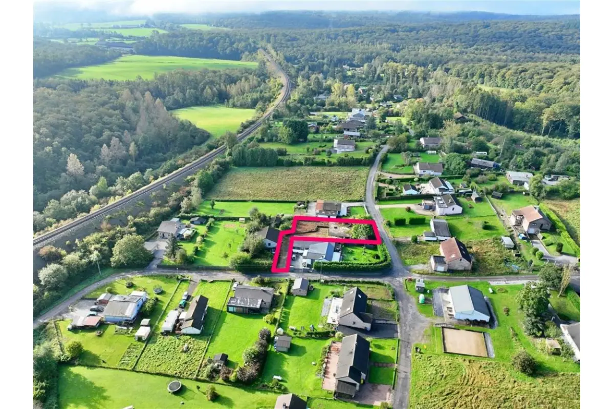 Terrain à bâtir à vendre à Neuville 5600 39000.00€  chambres m² - annonce 261638