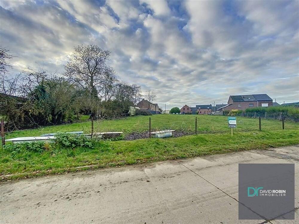 Terrain à vendre à Velaine-sur-Sambre 5060 165000.00€ chambres m² - annonce 329806