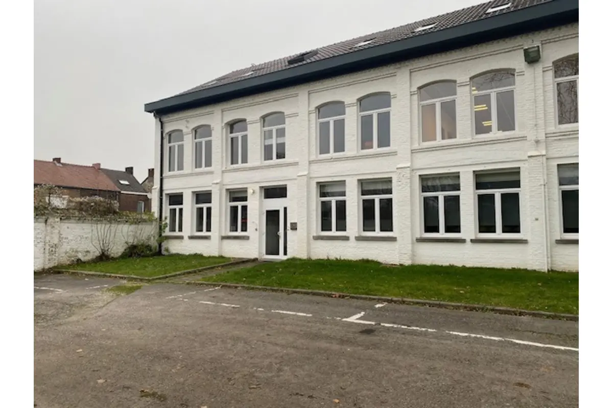 Commerce à louer à Auvelais 5060 1400.00€  chambres 160.00m² - annonce 336199