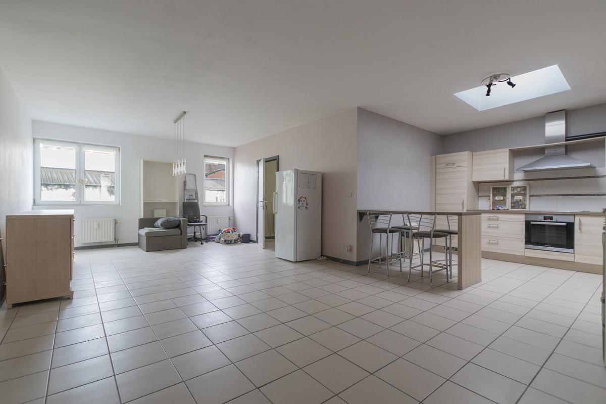 Appartement à vendre à Ham-sur-Sambre 5190 138000.00€ 2 chambres 133.00m² - annonce 338640