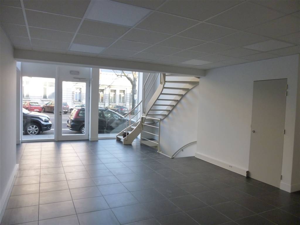 Commerce à à Namur 5000 1250.00€ chambres 130.00m² - annonce 345509