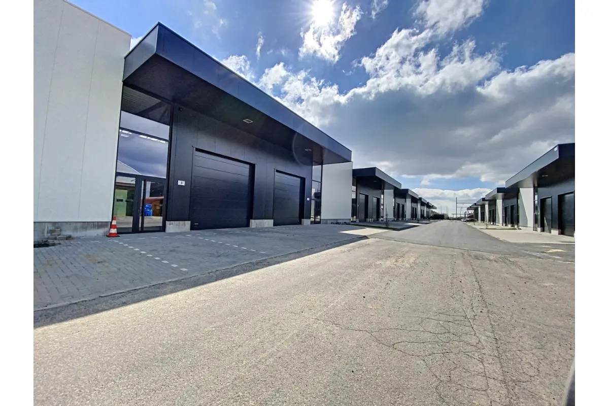 Commerce à louer à Achène 5590 1090.00€  chambres m² - annonce 488930