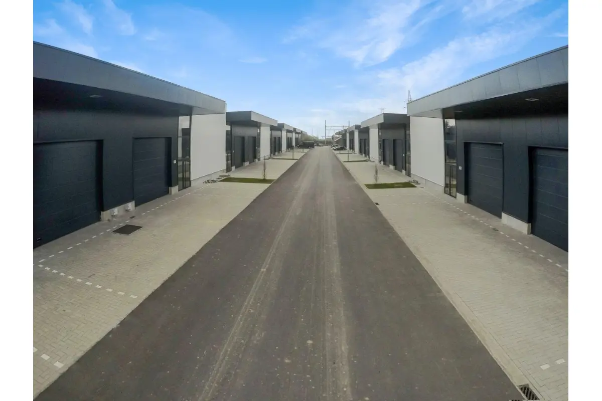 Commerce à louer à Achène 5590 1600.00€  chambres m² - annonce 350003