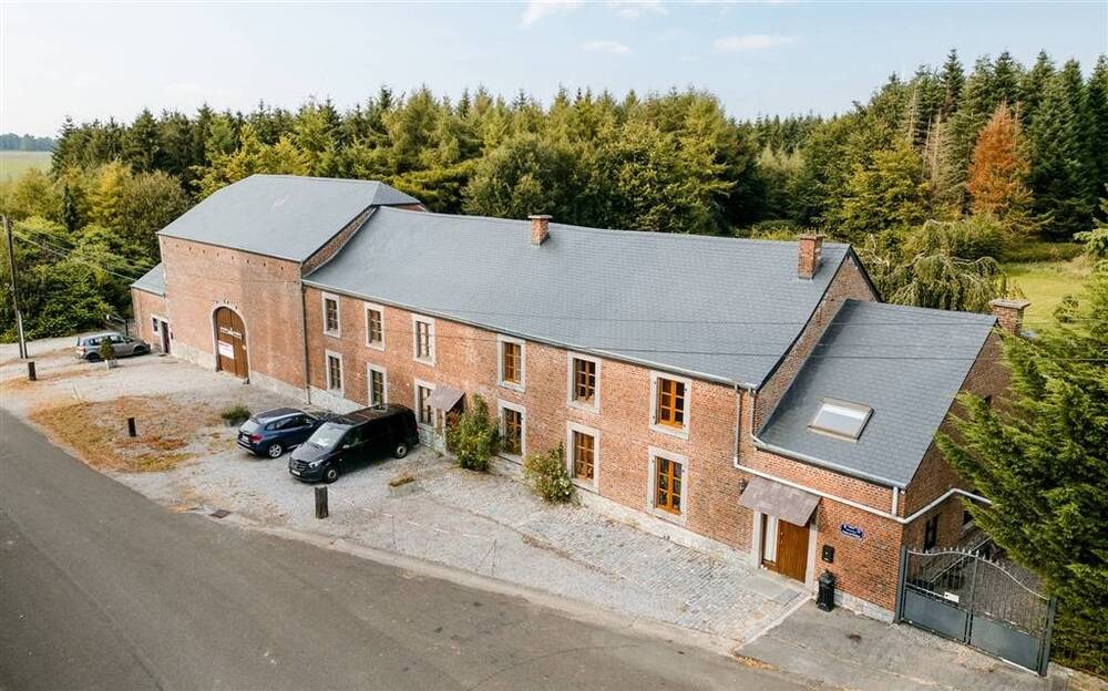 Commerce à vendre à Ciney 5590 1200000.00€ 9 chambres 556.00m² - annonce 377914