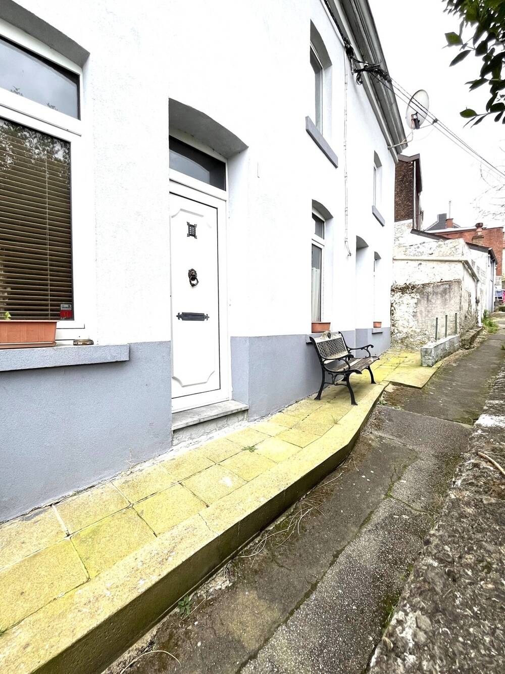 Maison à à Bouffioulx 6200 139900.00€ 3 chambres 110.00m² - annonce 391025