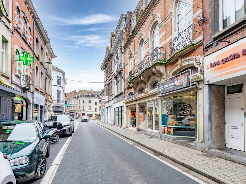 Commerce à vendre à Dinant 5500 0.00€ chambres 122.00m² - annonce 392149