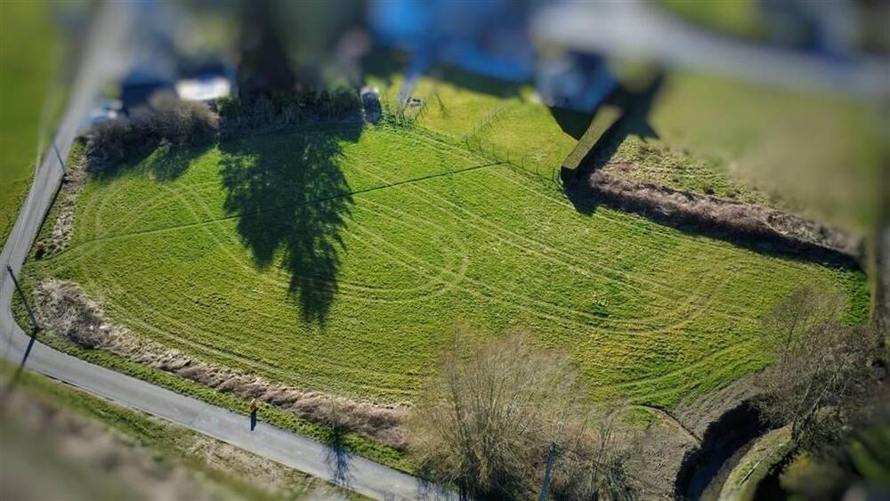 Terrain à vendre à Jemeppe-sur-Sambre 5190 250000.00€ chambres m² - annonce 392181
