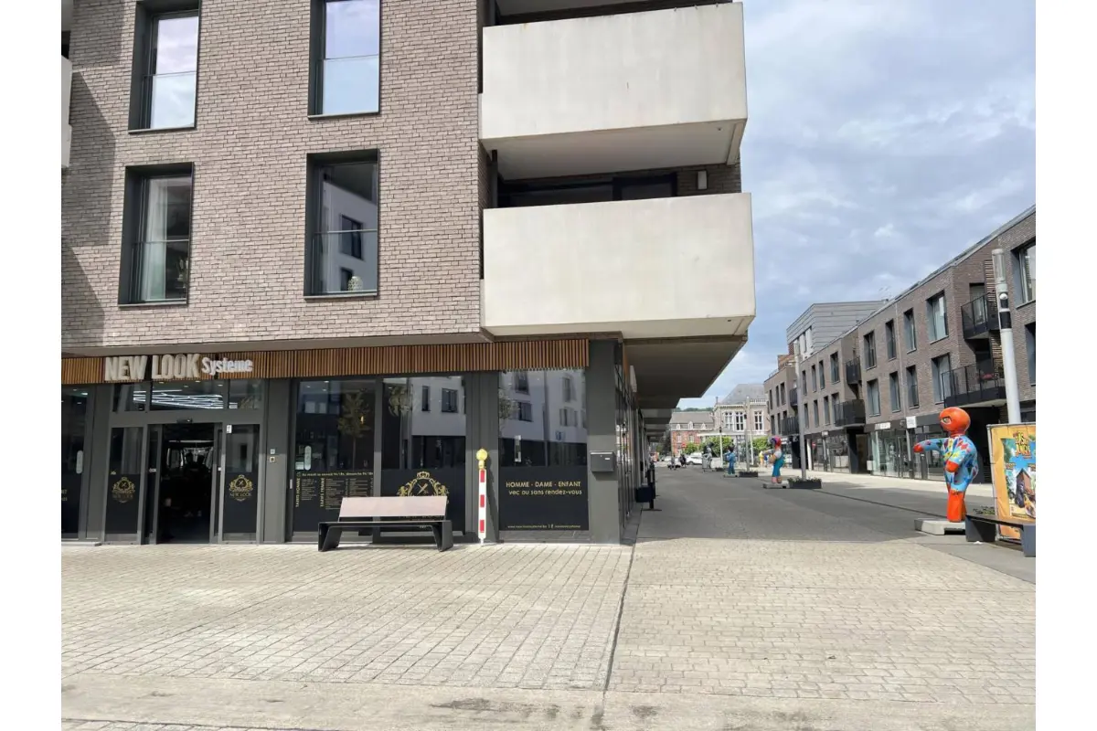 Commerce à louer à Andenne 5300 2600.00€  chambres 150.00m² - annonce 393714