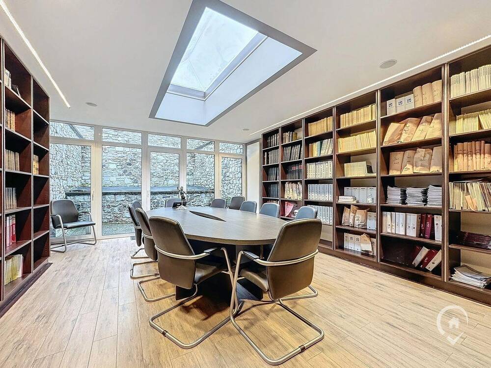 Commerce à vendre à Dinant 5500 275000.00€ chambres m² - annonce 397529
