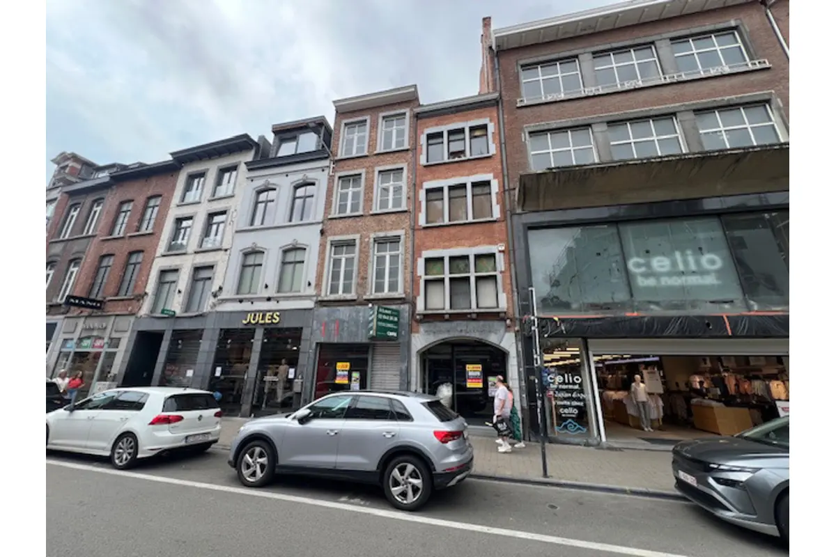 Commerce à louer à Namur 5000 11700.00€  chambres 600.00m² - annonce 576632