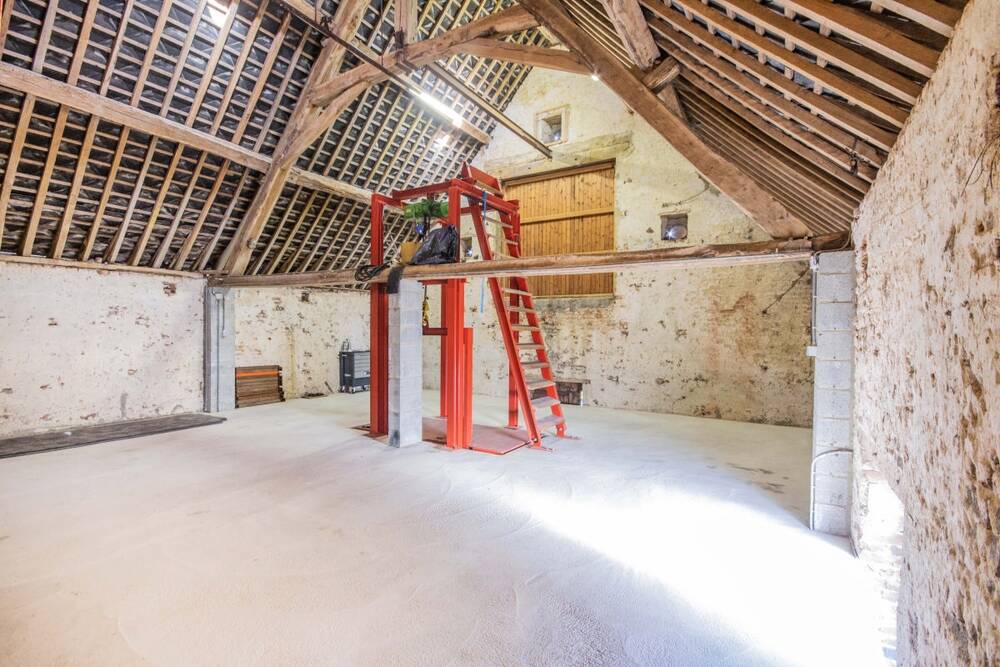 Maison à vendre à Daussois 5630 158000.00€ chambres 220.00m² - annonce 402988
