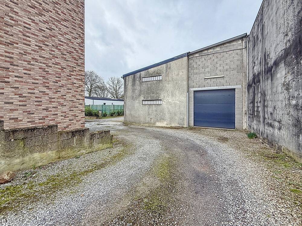 Commerce à à Roselies 6250 700.00€ chambres 160.00m² - annonce 406209