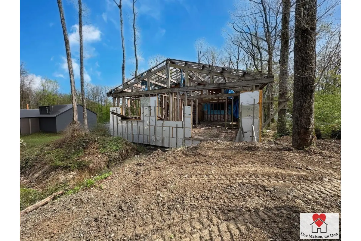 Maison à vendre à Philippeville 5600 40000.00€ 2 chambres 110.00m² - annonce 419982