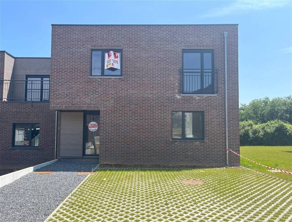 Maison à vendre à Belgrade 5001 425000.00€ 3 chambres 164.00m² - annonce 422750