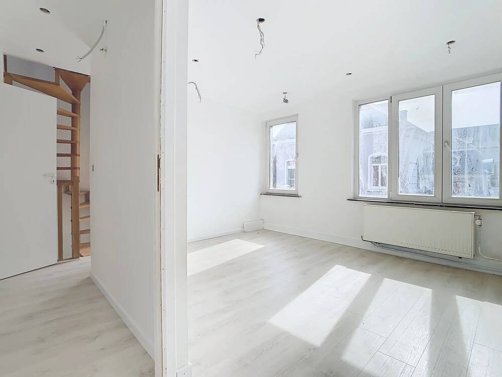 Maison à à Namur 5000 195000.00€ 5 chambres 98.00m² - annonce 423135