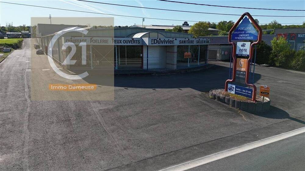 Commerce à louer à Rochefort 5580 1000.00€ chambres m² - annonce 423883
