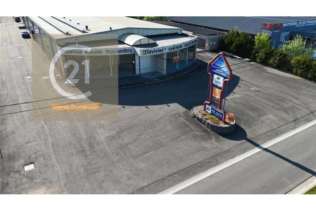 Commerce à louer à Rochefort 5580 4900.00€  chambres m² - annonce 423885