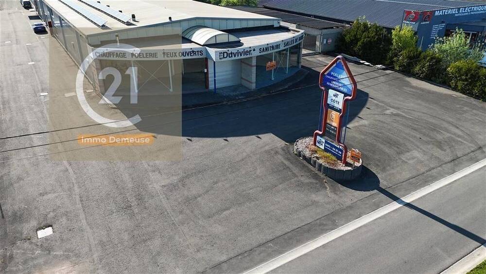 Commerce à louer à Rochefort 5580 4900.00€ chambres m² - annonce 423885