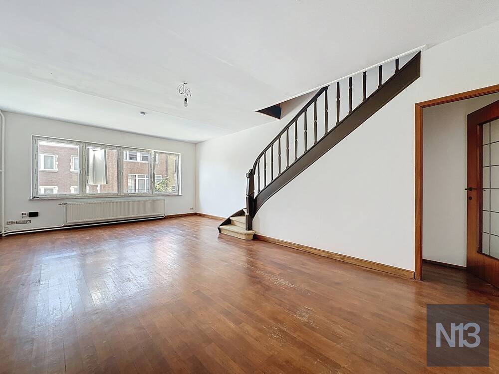 Maison à vendre à Jambes 5100 349000.00€ 3 chambres 165.00m² - annonce 433335