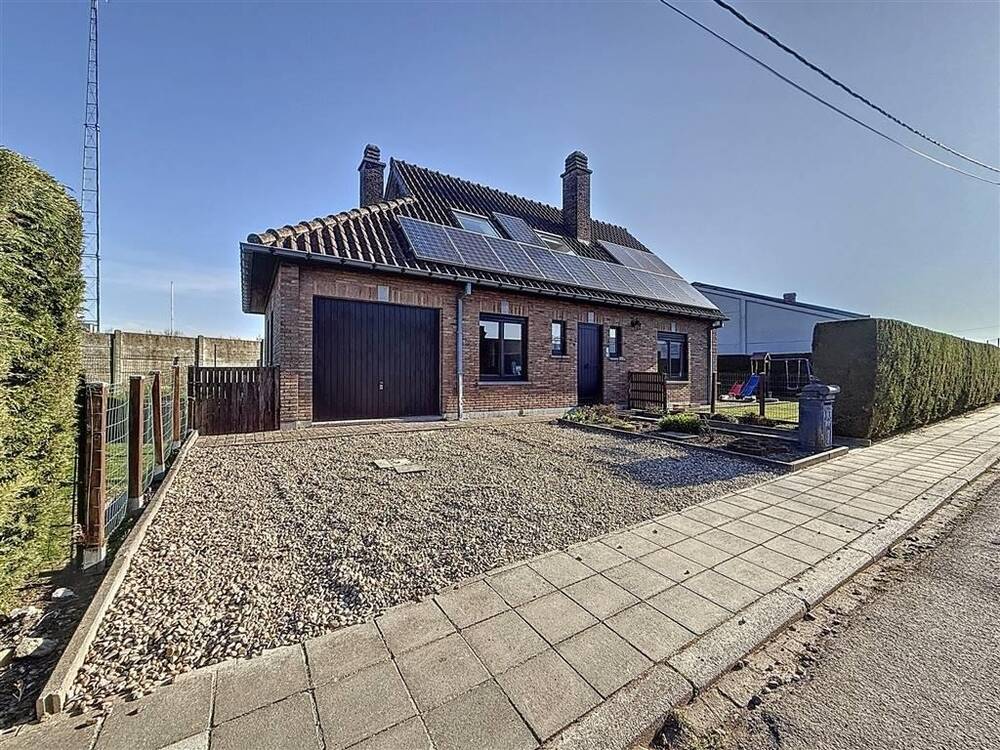 Maison à vendre à Florennes 5620 280000.00€ 3 chambres 130.00m² - annonce 438065