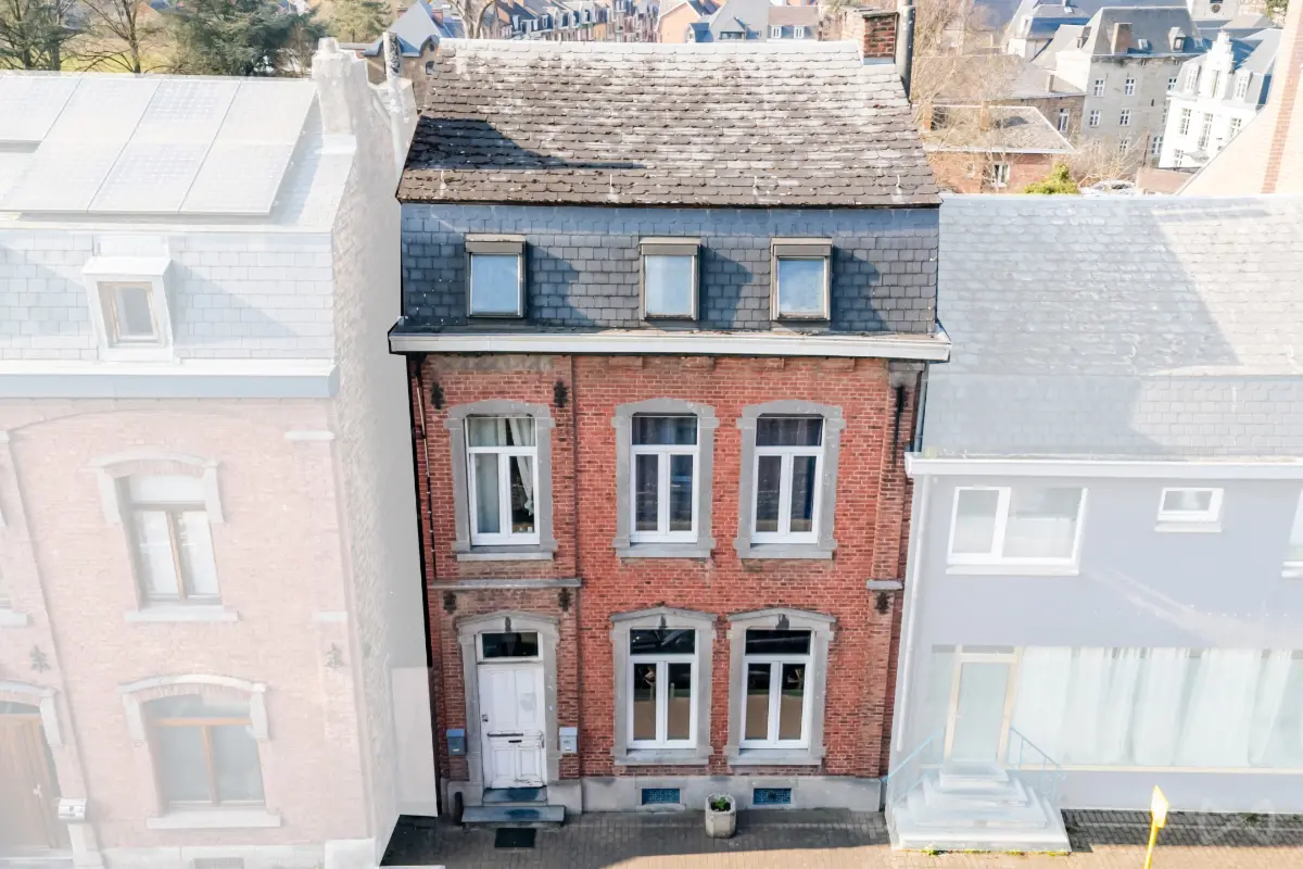 Immeuble mixte à vendre à Yvoir 5530 0.00€ 3 chambres 194.00m² - annonce 615124