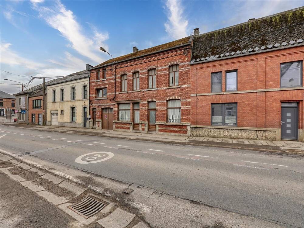 Maison à vendre à Silenrieux 5630 140000.00€ 5 chambres m² - annonce 454056