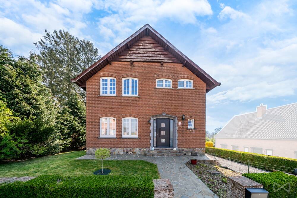 Maison à vendre à Saint-Marc 5003 374000.00€ 3 chambres 139.00m² - annonce 507577