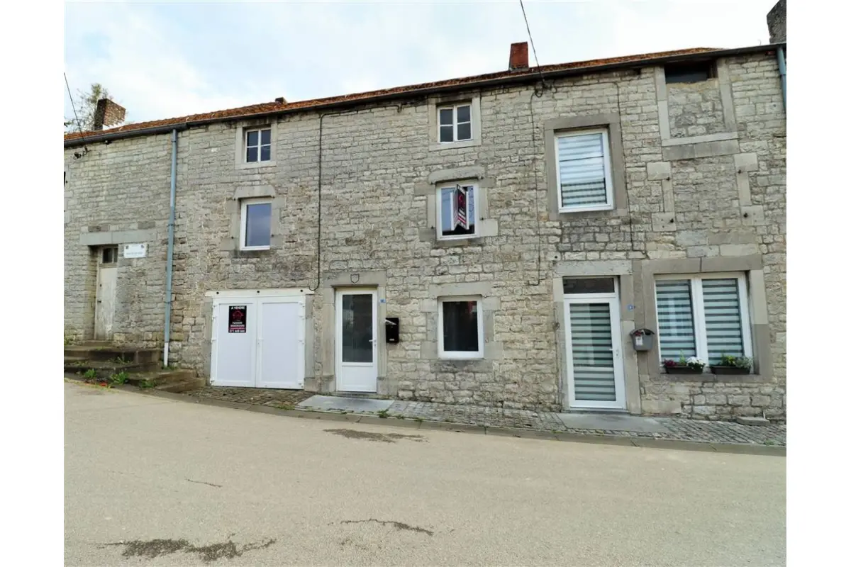 Maison à vendre à Cerfontaine 5630 79000.00€ 3 chambres 166.00m² - annonce 457728