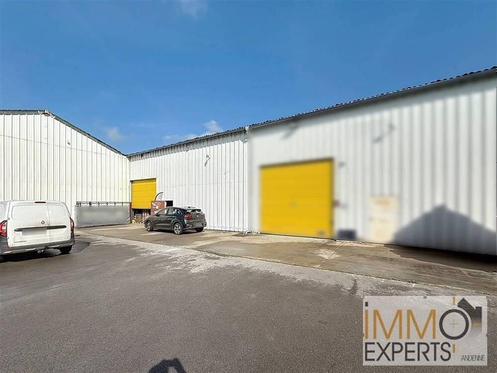 Commerce à louer à Seilles 5300 4500.00€ chambres m² - annonce 460929