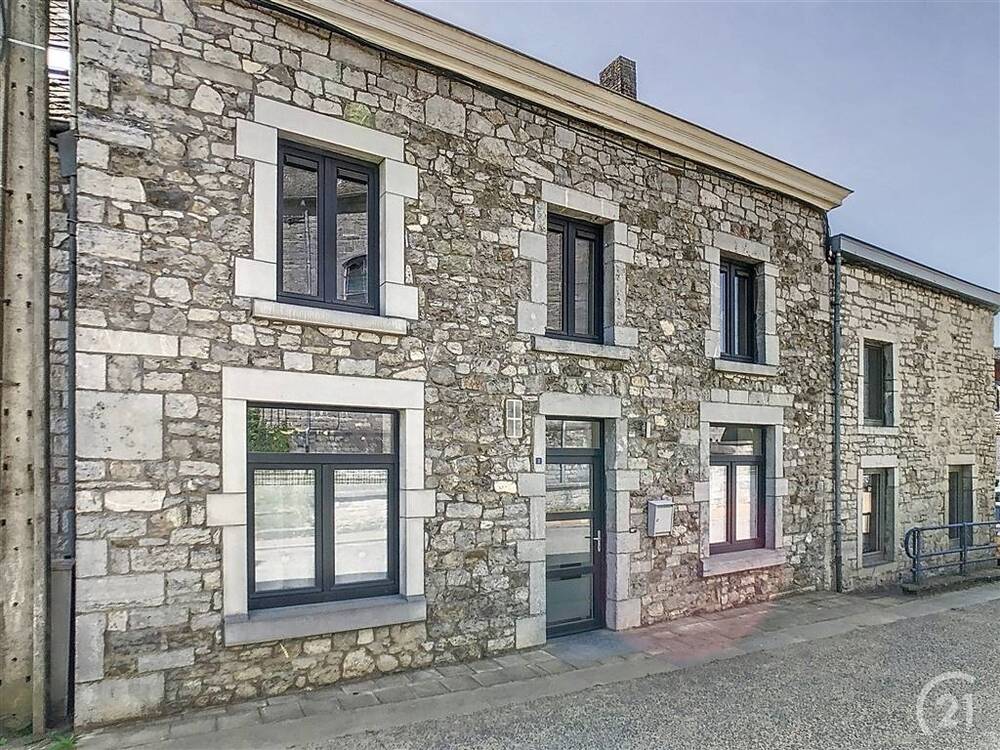 Maison à louer à Pesche 5660 650.00€ 2 chambres 115.00m² - annonce 468226