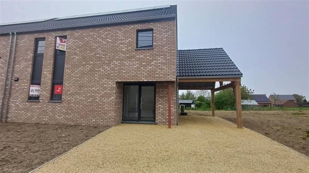 Maison à vendre à Le Roux 5070 345000.00€ 4 chambres 167.00m² - annonce 472254