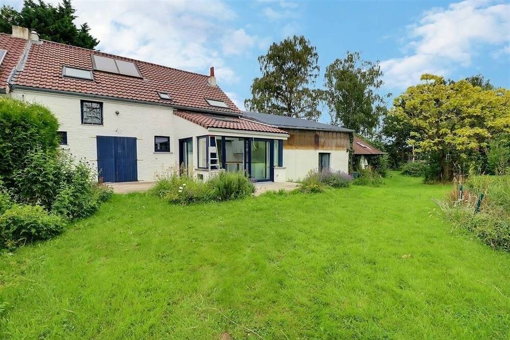 Maison à à Hennuyères 7090 1750.00€ 4 chambres 200.00m² - annonce 473932