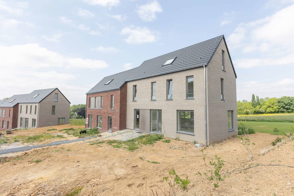 Maison à vendre à Vedrin 5020 0.00€ 4 chambres 175.00m² - annonce 476740