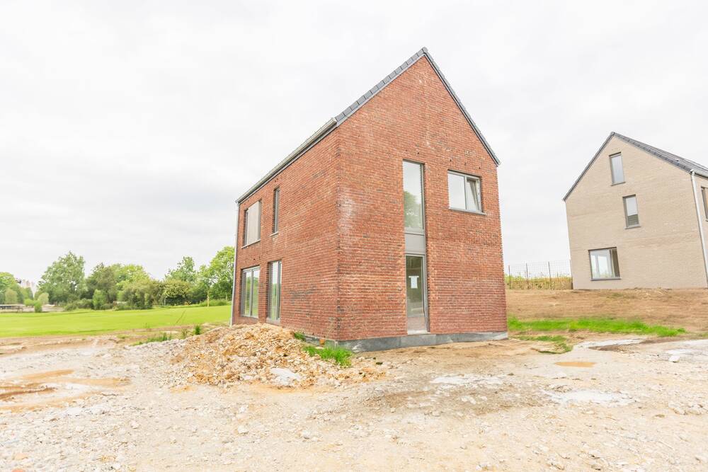 Maison à vendre à Vedrin 5020 0.00€ 4 chambres 177.00m² - annonce 476737