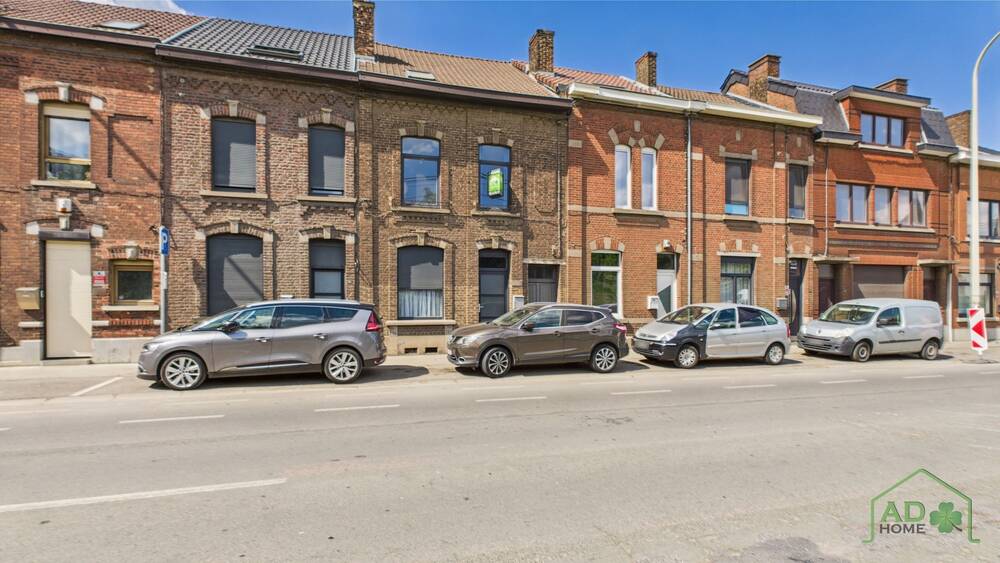 Maison à à Châtelet 6200 169000.00€ 2 chambres 165.00m² - annonce 477559
