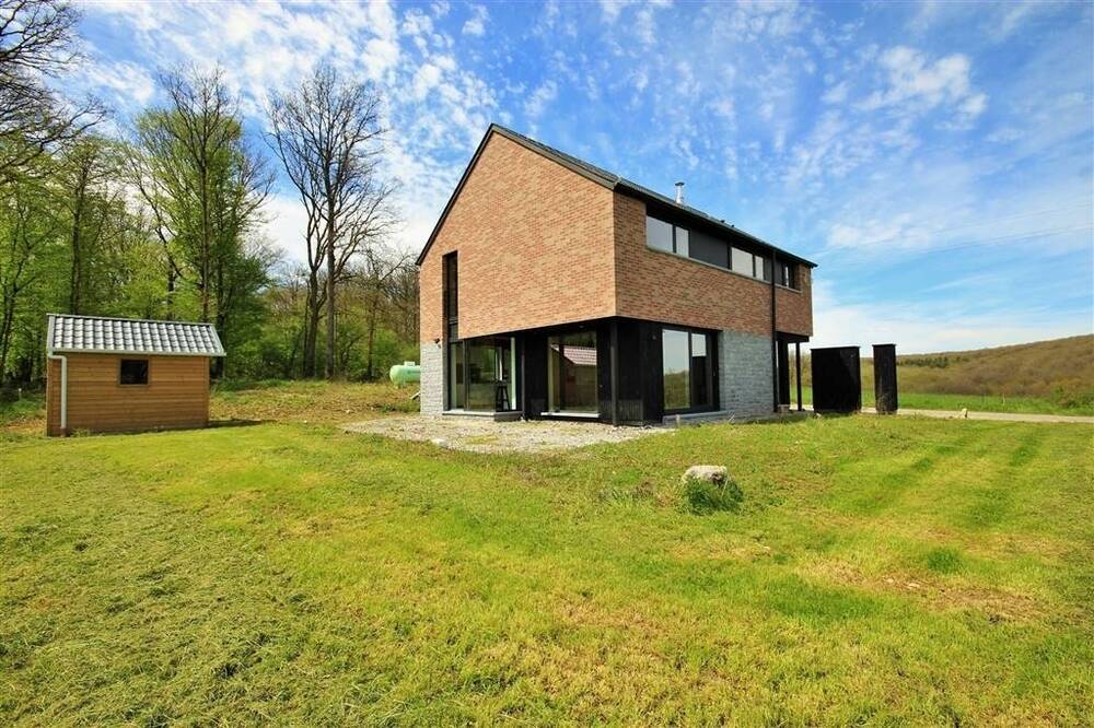 Maison à louer à Boussu-en-Fagne 5660 1300.00€ 3 chambres 186.00m² - annonce 475503