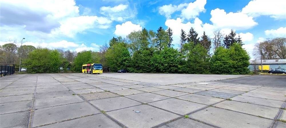 Commerce à louer à Auvelais 5060 750.00€ chambres m² - annonce 483823