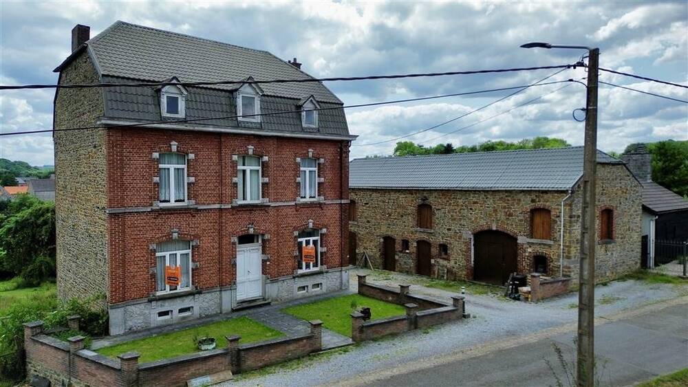 Maison à vendre à Biesmerée 5640 365000.00€ 4 chambres 229.00m² - annonce 488450