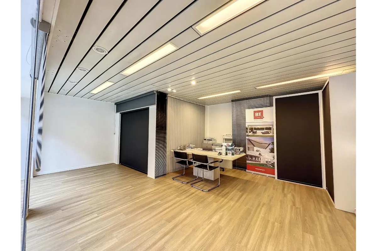 Commerce à louer à Namur 5000 1200.00€  chambres 180.00m² - annonce 488555